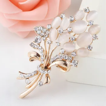 Новоприбывшая модни брошка от планински кристал във формата на цвете от сплав в стил ретро, дамски брошки за жени, бижута в стил пин-ъп, Коледен подарък